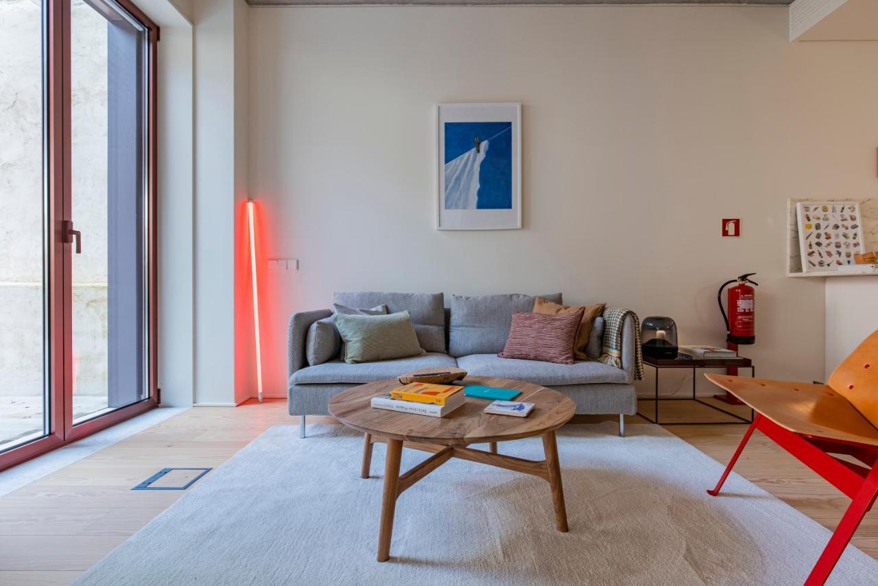 Deluxe 2Bdr Apartment W/ Patio By Lovelystay Lisboa Dış mekan fotoğraf